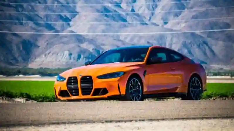 Культовые цвета BMW M возвращаются